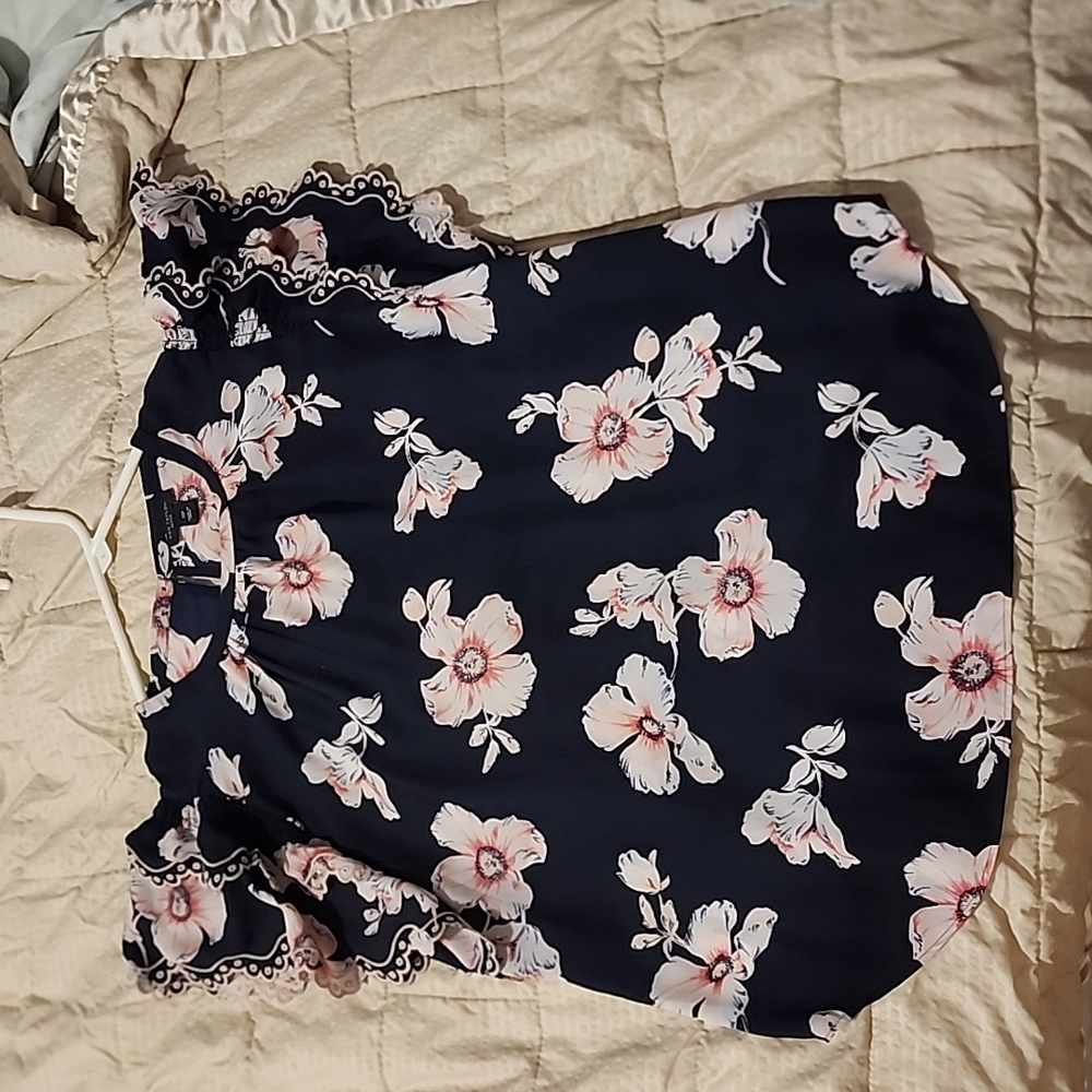 Anne Taylor Floral Top
